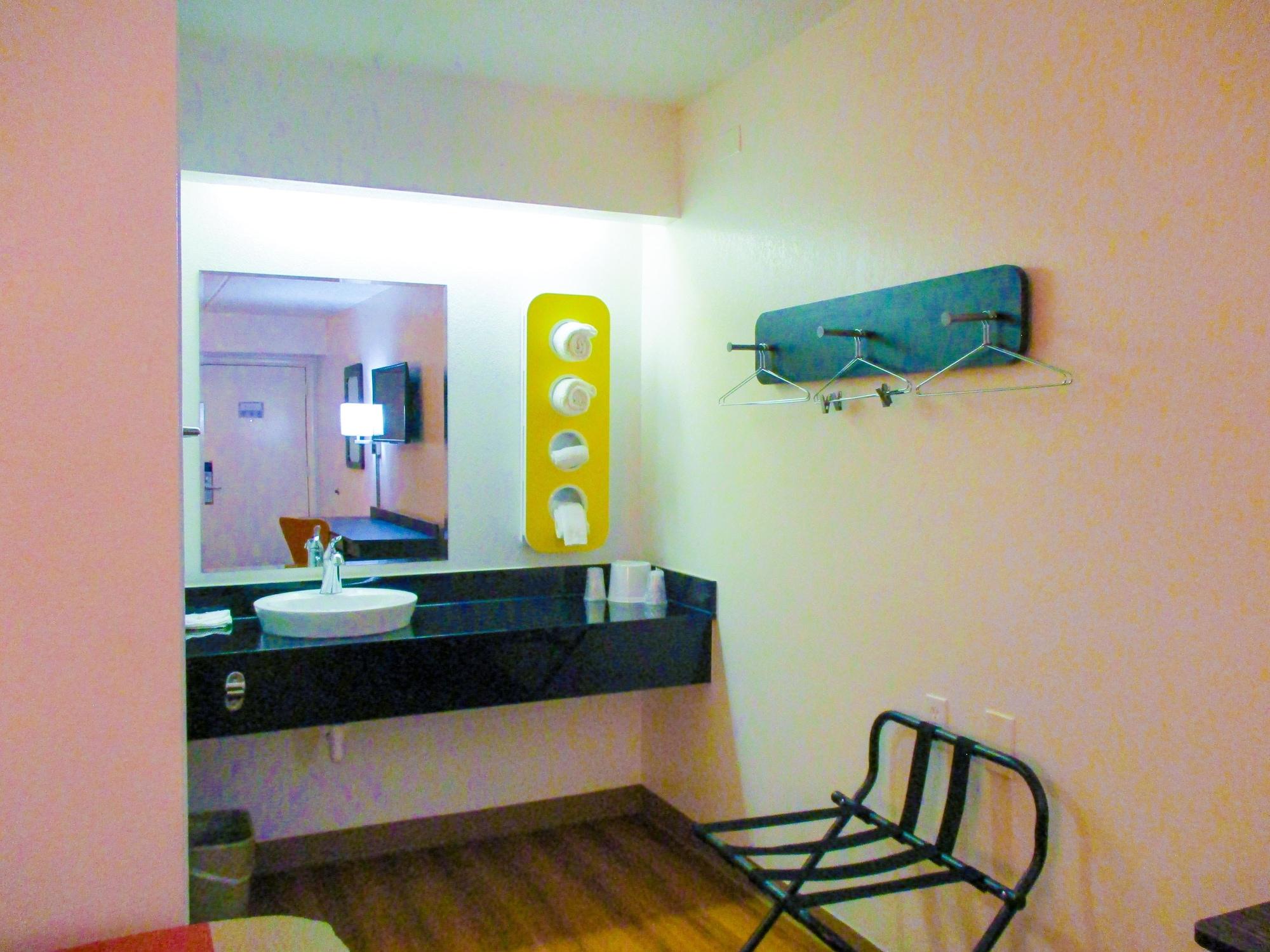 Motel 6-Memphis, Tn - Downtown Exterior foto